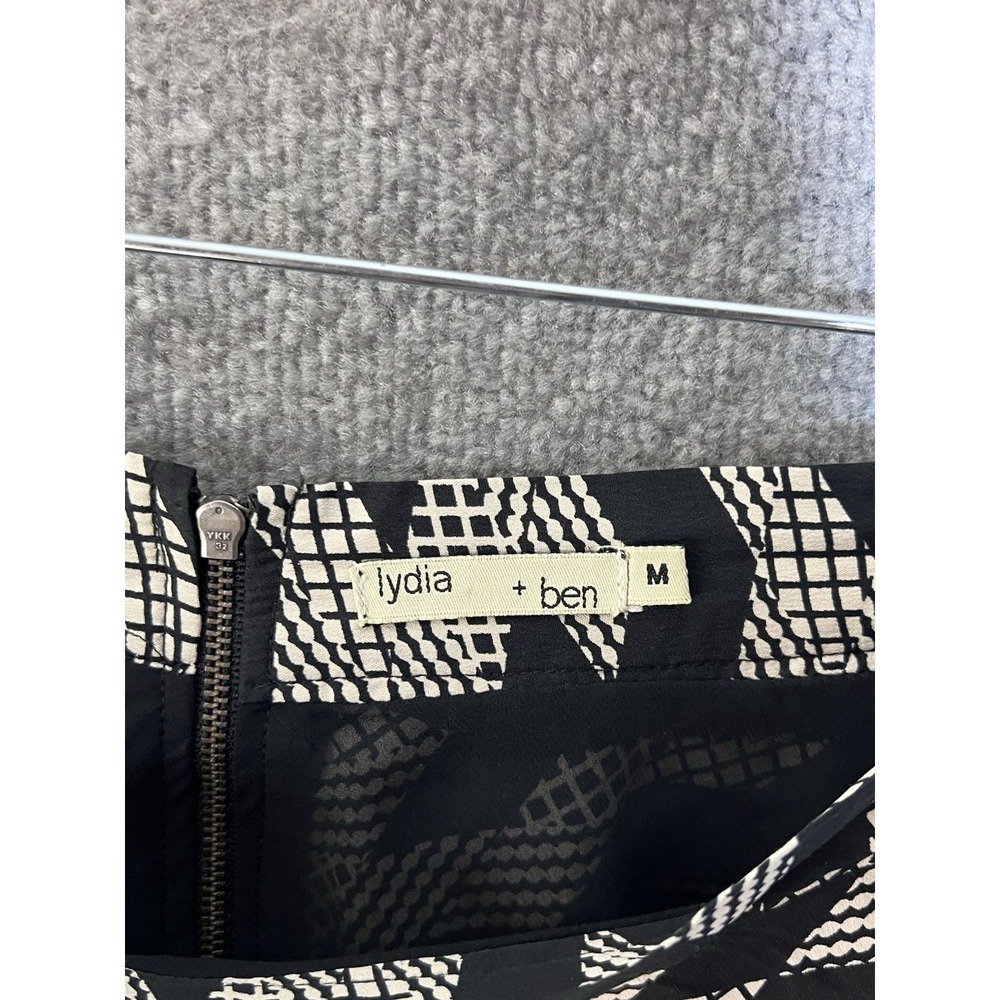 Lydia &‎ Ben Mini Skirt Womens Size Medium Black Beige Geometric Lined Flared - Picture 3 of 9